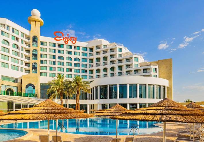 Hôtel pour 2 personnes, avec piscine et jacuzzi ainsi que jardin et sauna