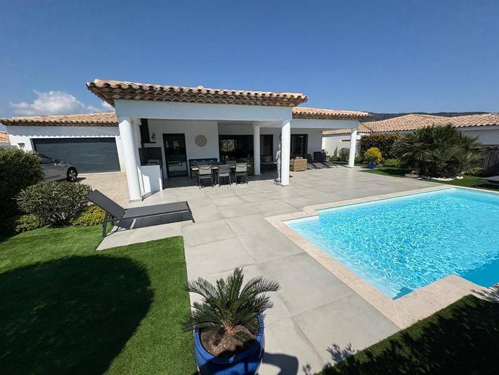 Villa pour 6 personnes, avec piscine ainsi que jardin et vue à Sainte-Maxime