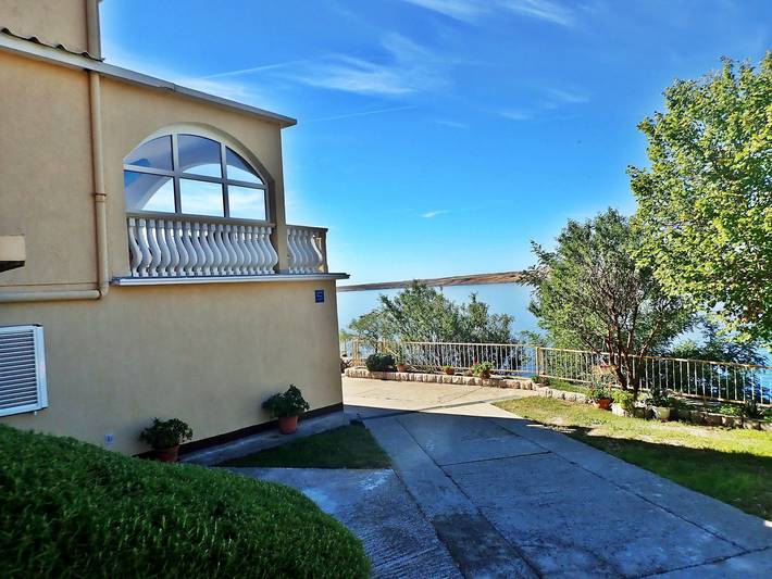 Ferienwohnung für 5 Personen, mit Terrasse in Baric Draga