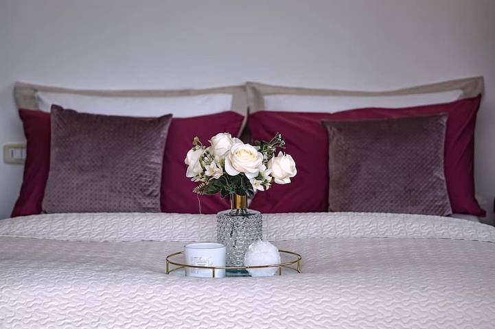 Ganze Wohnung, Elegant Penthouse La Balconata | Wellness Retreat & Castle View in Salsomaggiore Terme, Parma Provinz