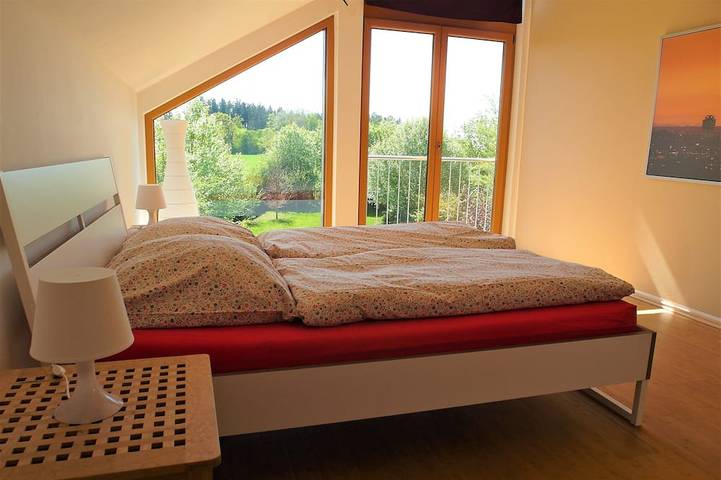 Ferienwohnung für 6 Personen, mit Terrasse und Garten in Oberpframmern - 2