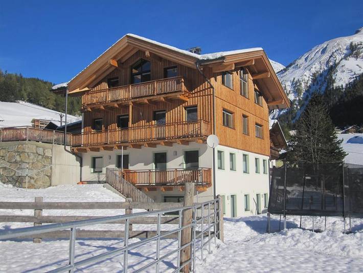 Ferienhaus für 2 Personen, mit Sauna und Garten sowie Terrasse, kinderfreundlich in Kals am Großglockner