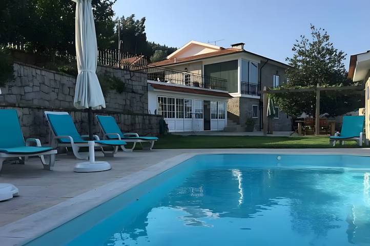 Casa de férias para 8 pessoas, com jardim, com animais de estimação em Sever do Vouga