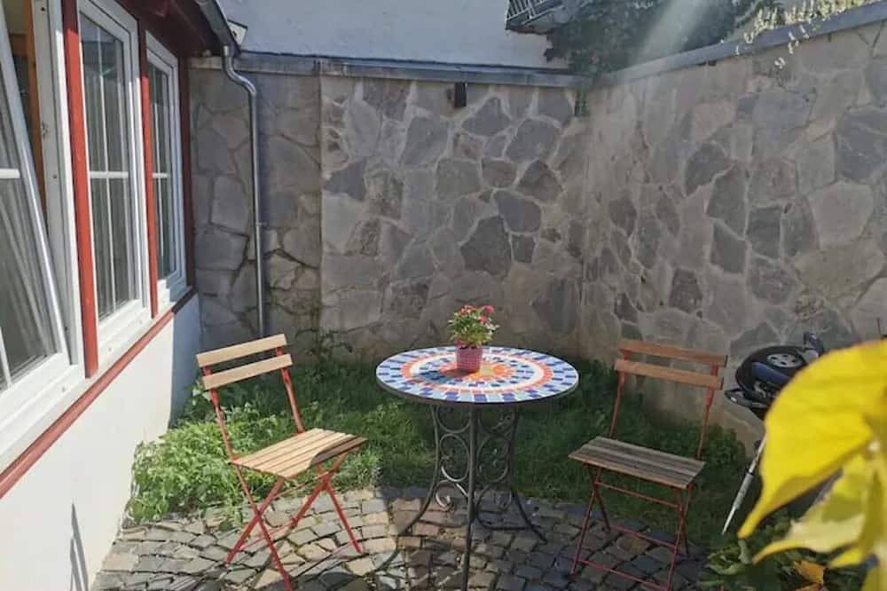 Ganze Wohnung, Zauberhafte Wohnung im Rheingau für zwei Personen in Erbach, Eltville am Rhein
