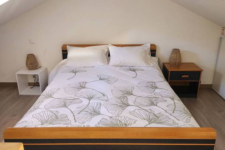 Gîte pour 4 personnes, avec jardin dans Plage Camp Long - 4