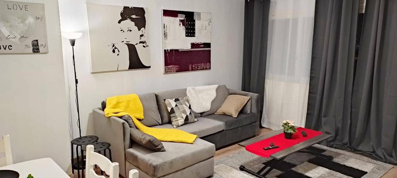 Appartement entier, Apartment in Mons-en-Barœul, Région de Lille