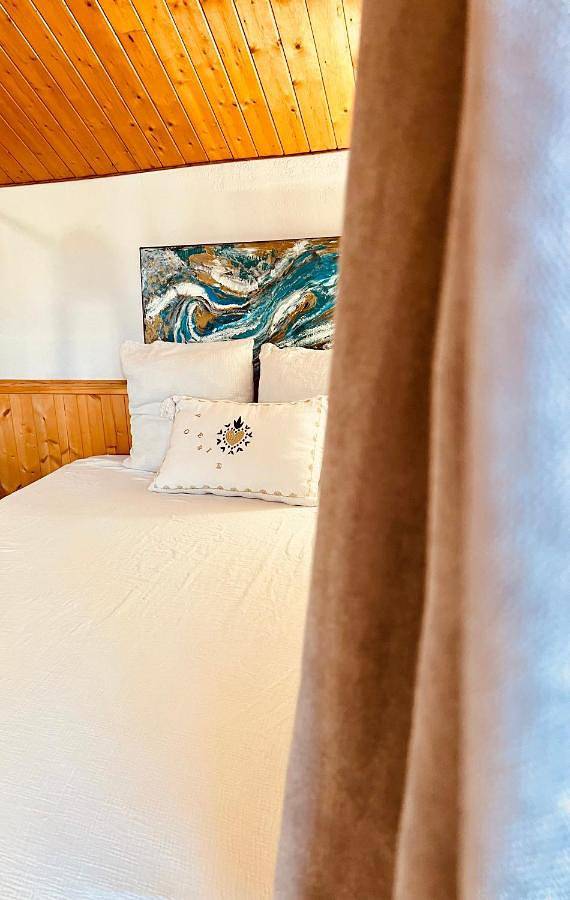 Gîte pour 4 personnes, avec Terrasse et Jacuzzi ainsi que Jardin et Vue dans Montgilbert