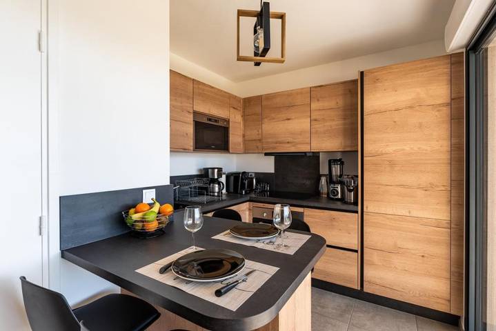 Gîte pour 4 personnes, avec terrasse et jardin dans Plage de la Stagnola - 3