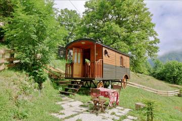 Gîte für 2 Personen, mit Whirlpool und Terrasse sowie Sauna, mit Haustier in Frankreich