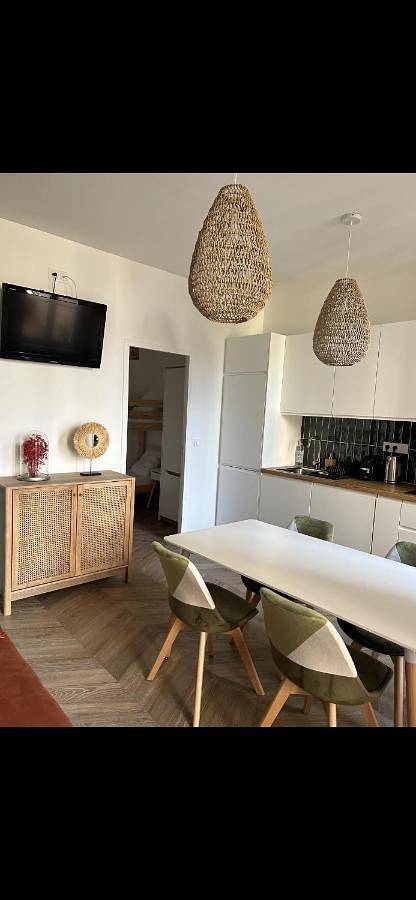Appartement entier, Two-Bedroom Apartment in Deauville, Région de Lisieux