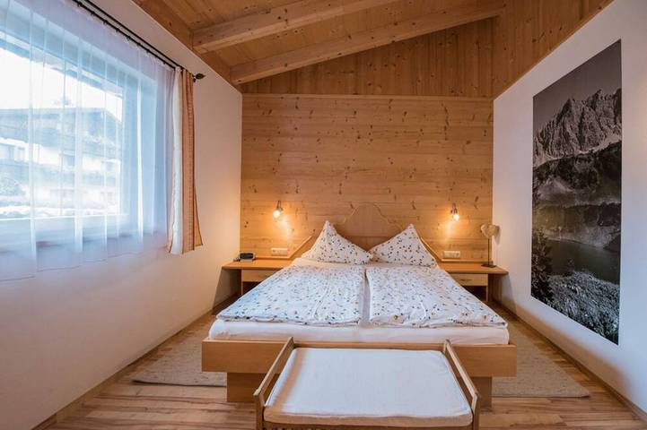 Blockhütte für 5 Personen, mit Terrasse und Sauna sowie Garten in Tannheimer Tal - 3