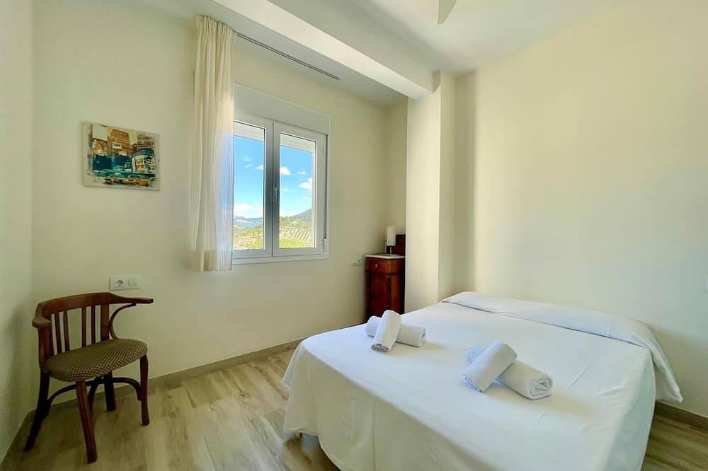 Casa de la Abuela Antonia: Charmante Maison au Cœur d'Iznájar, Près du Marais et de Sentiers de Randonnée in Iznájar, Sierras Subbéticas