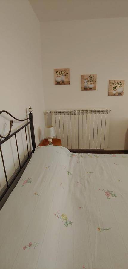 Casa vacanza per 2 persone, con panorama in Ogliastro Cilento