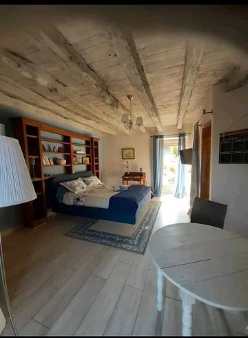 Chambre d’hôte pour 2 personnes, avec jardin ainsi que terrasse et vue à Excideuil