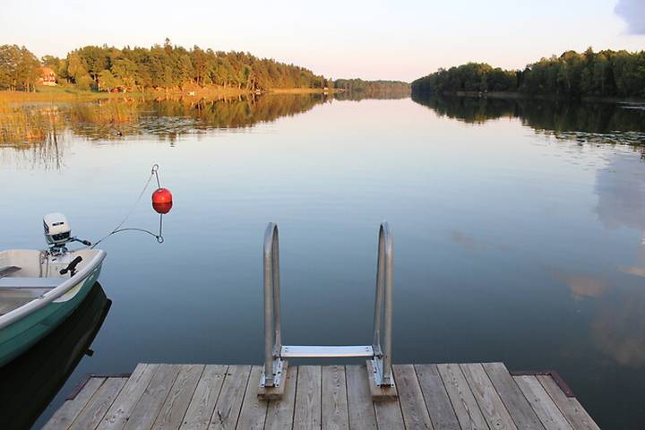Ferienhaus für 6 Personen, mit Balkon und Garten sowie Sauna und Seeblick in Södermanland - 3