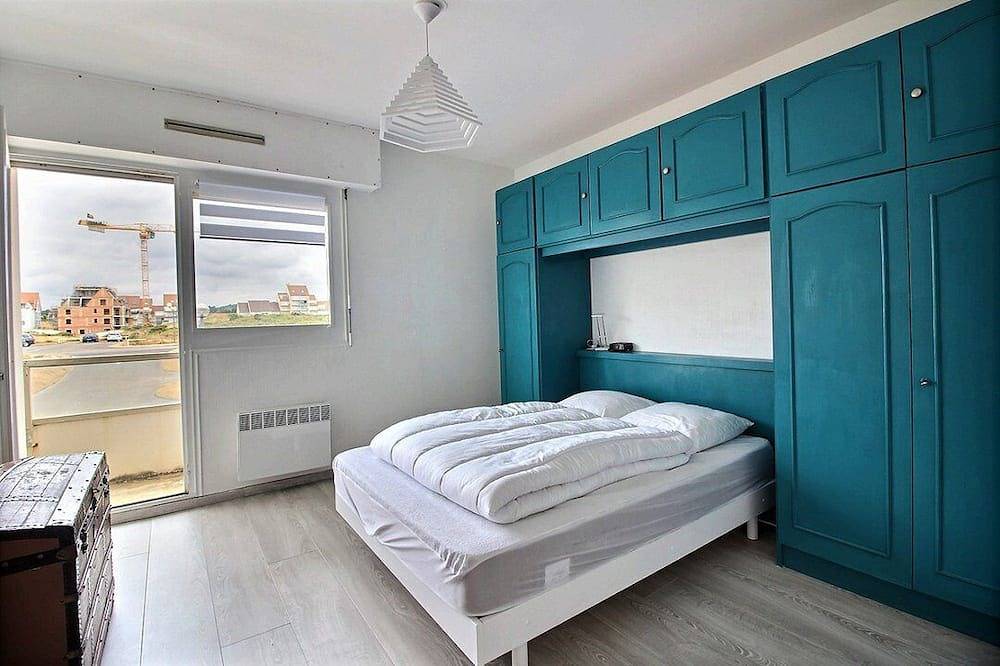 Entire apartment, Reale C1: Seafront apartment for 4 people on 1st floor with balcony and Wifi in Hardelot Plage, Neufchâtel-Hardelot