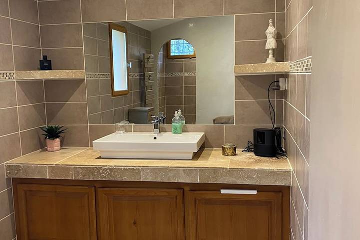 Appartement à 10 minutes de Calvi et proche du départ du Gr 20. in Calenzana, Région de Calvi