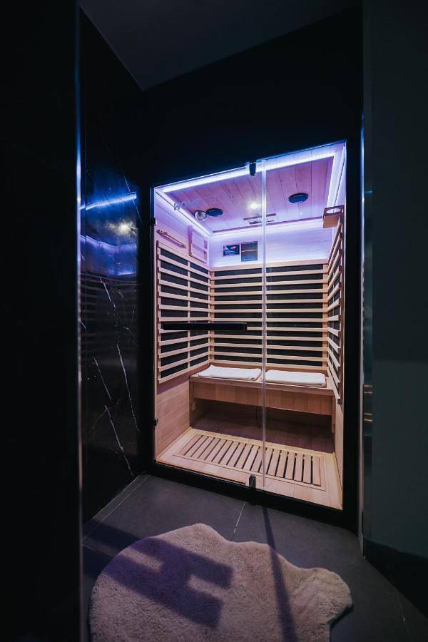 Gîte pour 5 personnes, avec jacuzzi ainsi que jardin et sauna à Fondi - 3