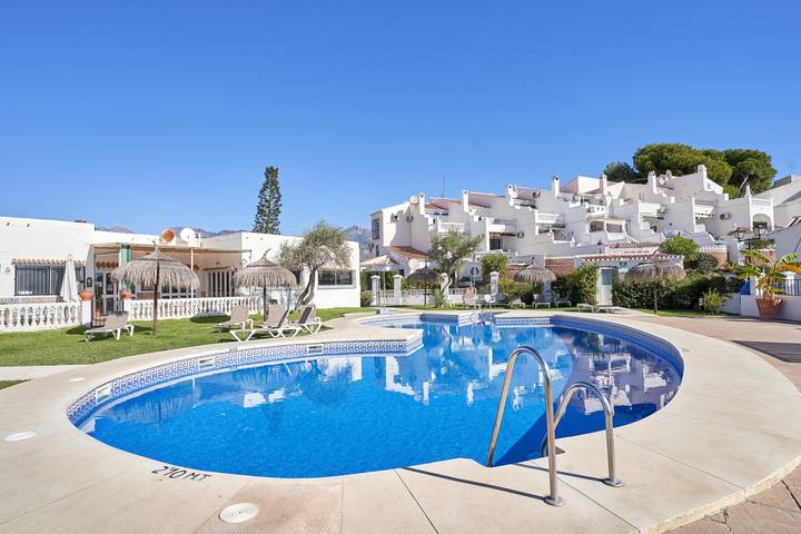 Ferienhaus für 6 Personen, mit Balkon in Nerja - 2