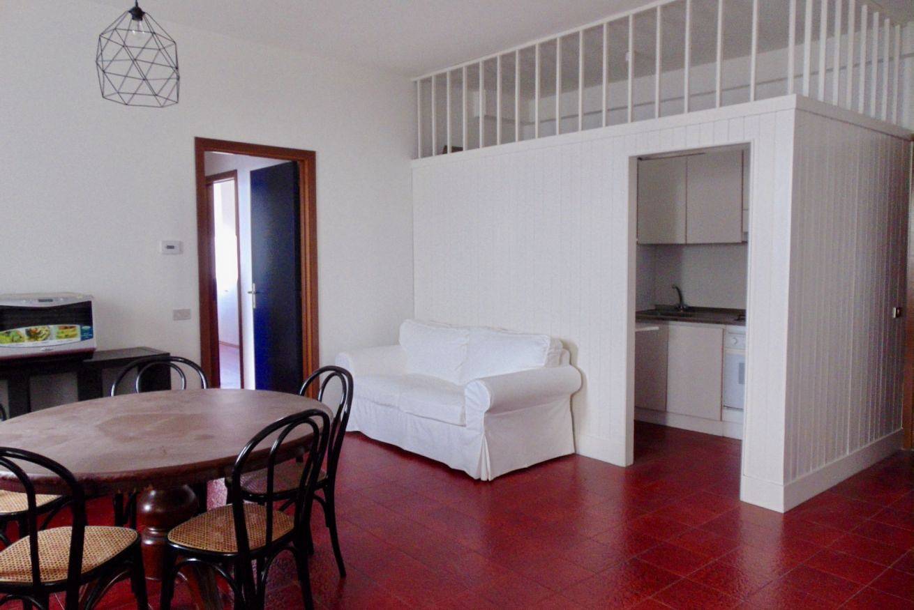 Entire apartment, S239 - Sirolo, three-room apartment in the square with air conditioning in Sirolo, Riviera del Conero