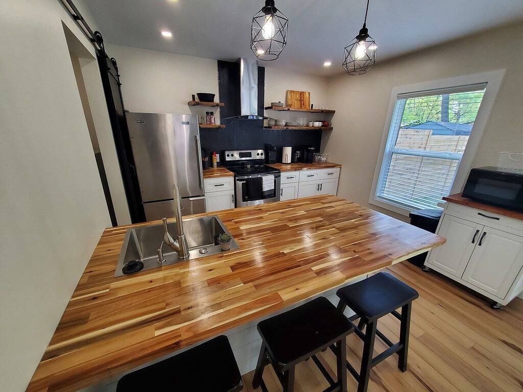 Luxurious Guest House Central to Everything in Indianapolis, Indiana