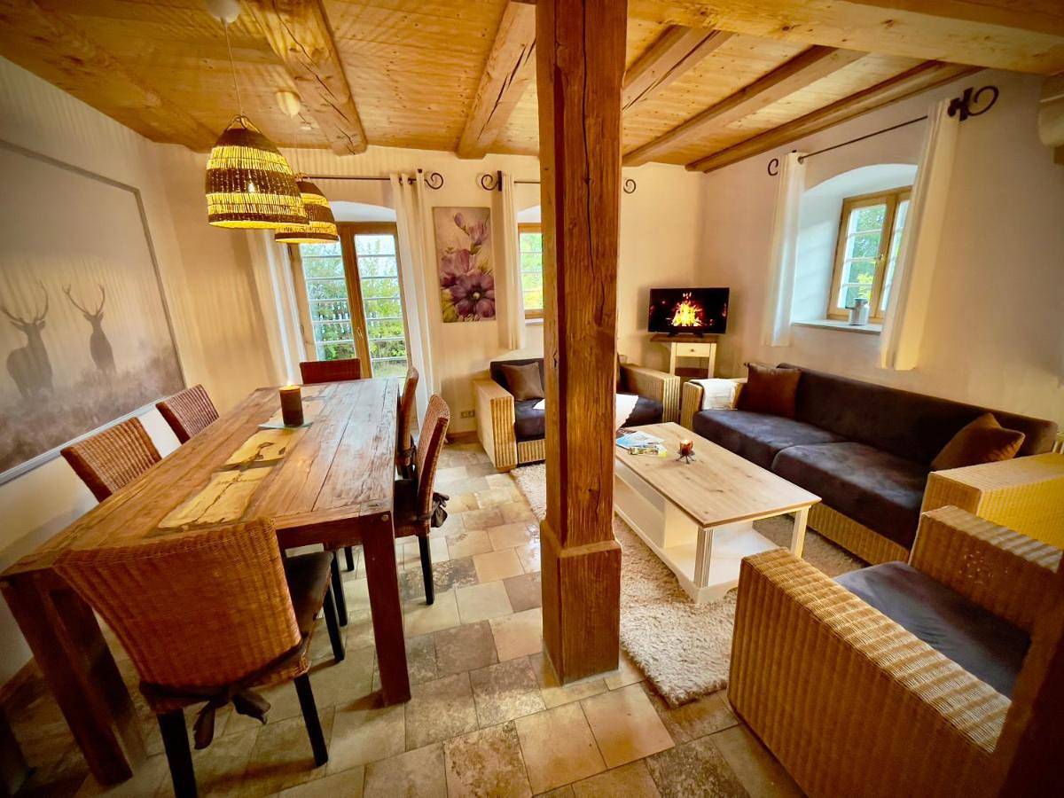 Ganze Wohnung, Rohrachhof in Wettelsheim, Treuchtlingen