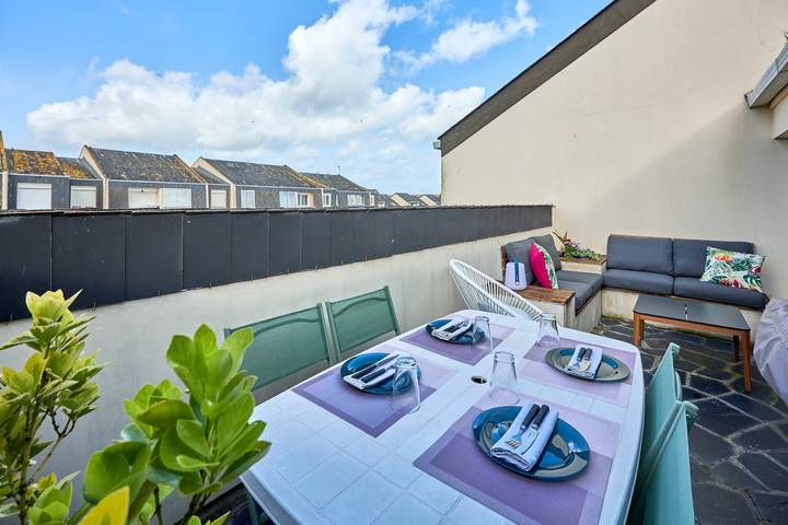 Gîte pour 4 personnes, avec Balcon et Terrasse dans Centre Equestre (Courseulles-sur-Mer)