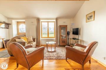 Gîte pour 4 Personnes dans Saint-Germain-Lembron, Région de Besse-et-Saint-Anastaise, Photo 2