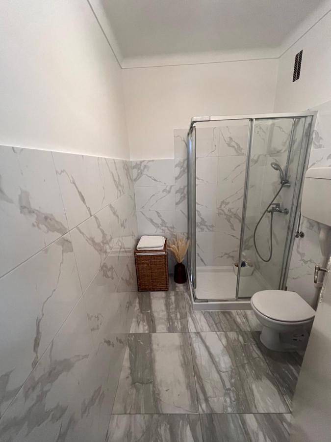 Gîte pour 2 personnes, avec jardin ainsi que vue et terrasse, animaux acceptés à Beaulieu-sur-Mer - 4