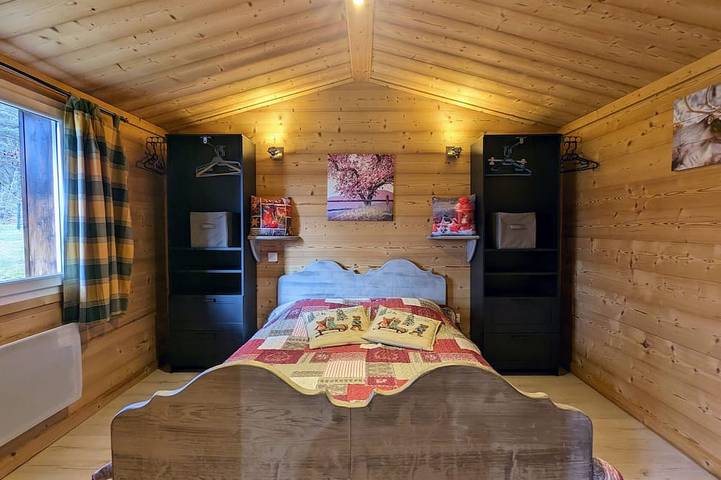 Gemütliches Holz-Chalet mit Terrasse, Wlan & Parkplatz in der Nähe von Wander- und Radwegen in Vagney, Regionaler Naturpark Belchen der Vogesen