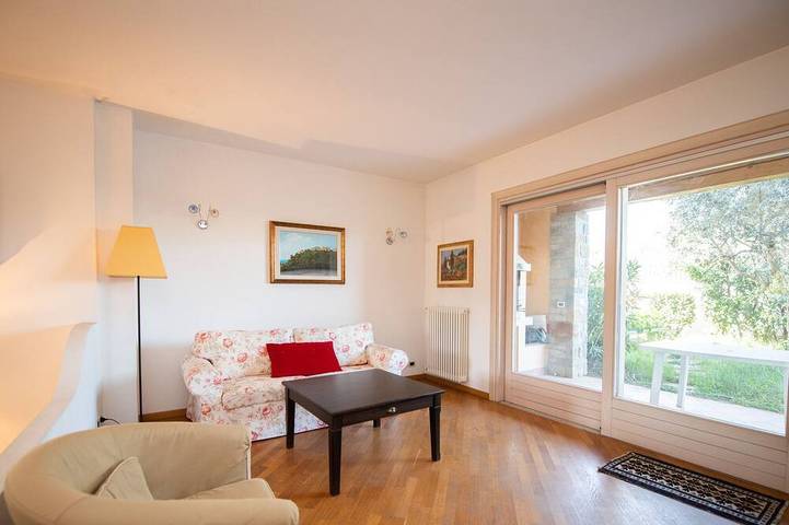 Chalet für 9 Personen, mit Garten am Gardasee