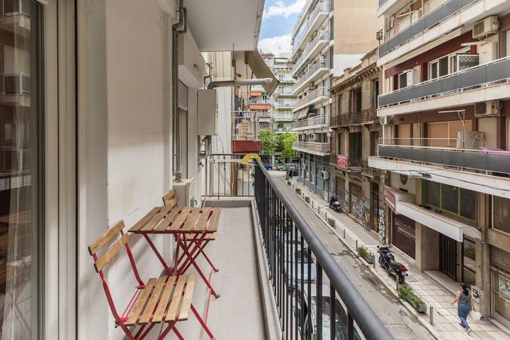 Ganze Wohnung, Ferienwohnung für 2 Personen mit Balkon in Thessaloniki und Umgebung