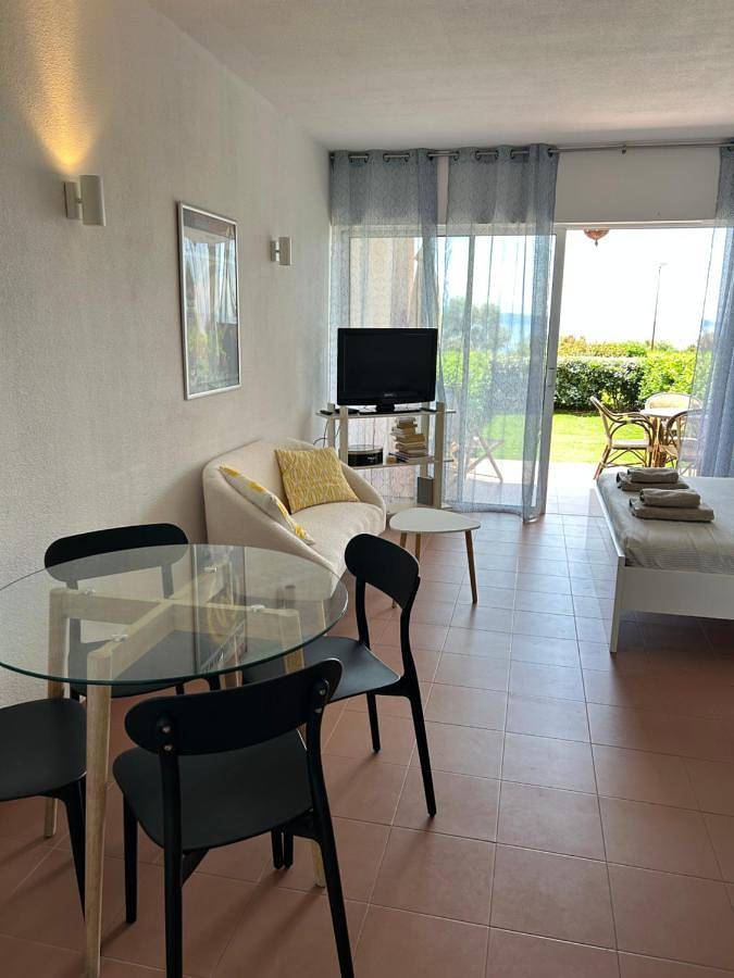 Appartement entier, Studio with Sea View in Ajaccio, Golfe D'Ajaccio