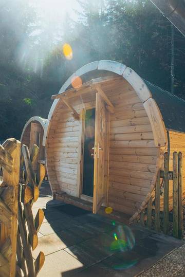 Gîte pour 2 personnes, avec vue sur le lac ainsi que jardin et terrasse à Tarrenz