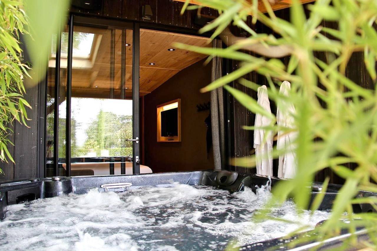 Le Domaine des Prés Verts Spas Privés in Jouey, Région de Beaune