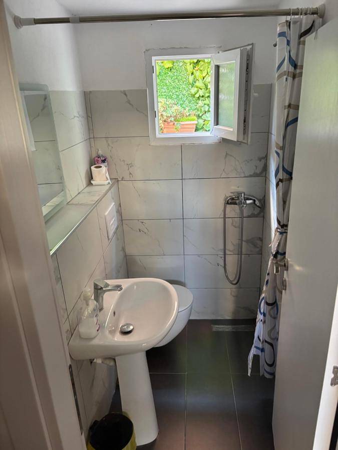 Maison d’hôte pour 2 personnes, avec jardin à Tirana - 2