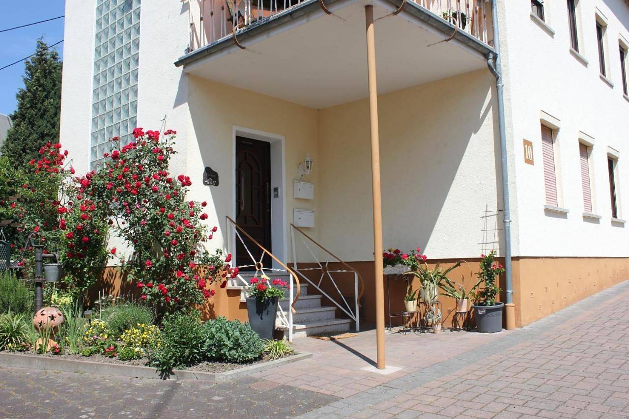 Ganze Wohnung, Two-Bedroom Apartment in Kamp-Bornhofen, Mittelrhein