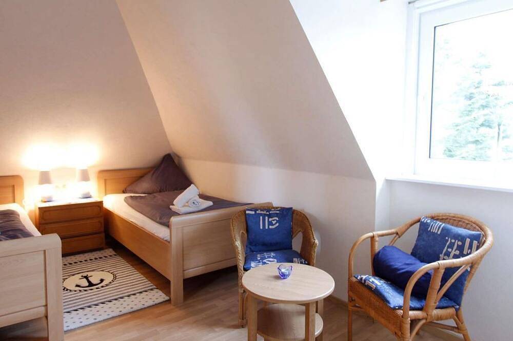 Ganze Wohnung, Ferienwohnung Floppy Hansi Og 2 - Haus Floppy Hansi in St. Peter-Ording, Eiderstedt