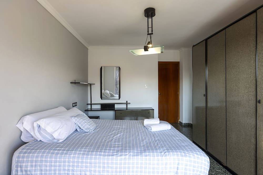 Entire apartment, House Cervantes Salobrena in Salobreña, Costa Tropical