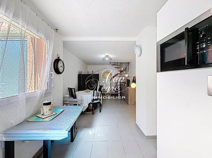 Gîte pour 4 personnes, avec terrasse dans Plage De Sainte Claire - 2