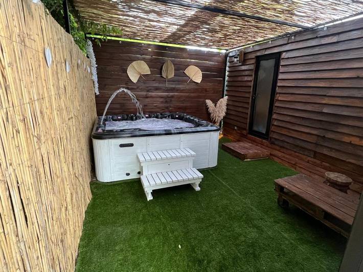 Apartamento de vacaciones para 2 personas, con terraza además de jardín y jacuzzi, Se admiten mascotas - 1