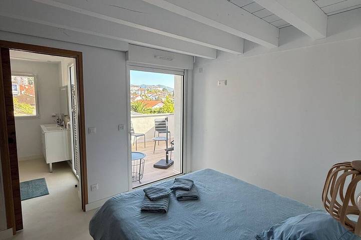 Ganze Wohnung, Le Loft Basque Hendaye - South-facing terrace 36m² - Air conditioning in Hendaye, Bayonne und Umgebung