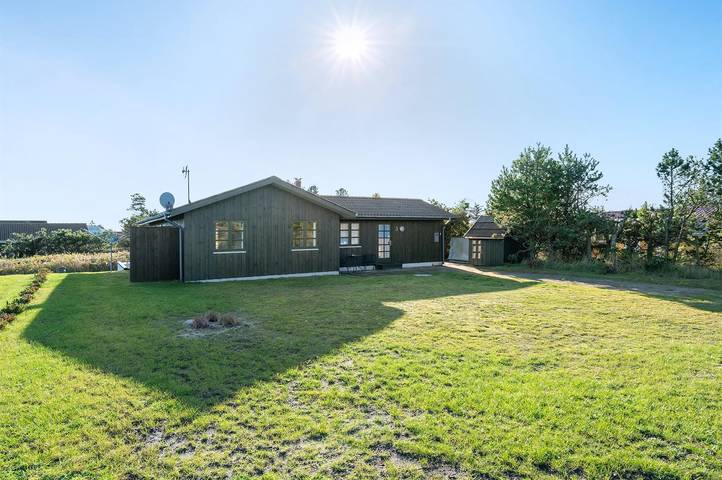 Ferieudlejning for 6 personer, med sauna og terrasse i Lyngså