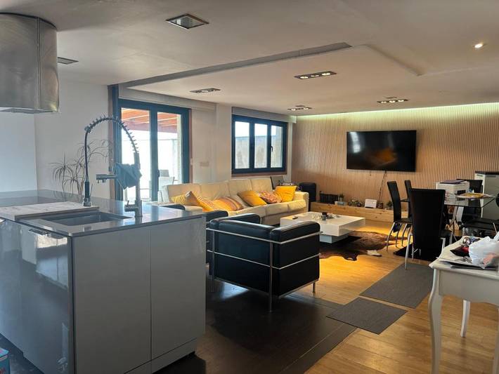 Apartamento para 6 personas, con vistas y terraza, Familias con niños en Arzúa