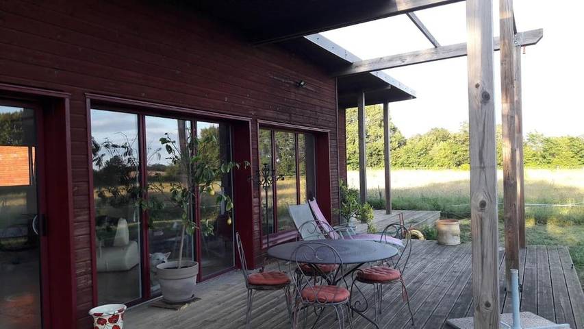Location de vacances pour 4 personnes, avec Terrasse ainsi que Jardin et Vue à Marnay