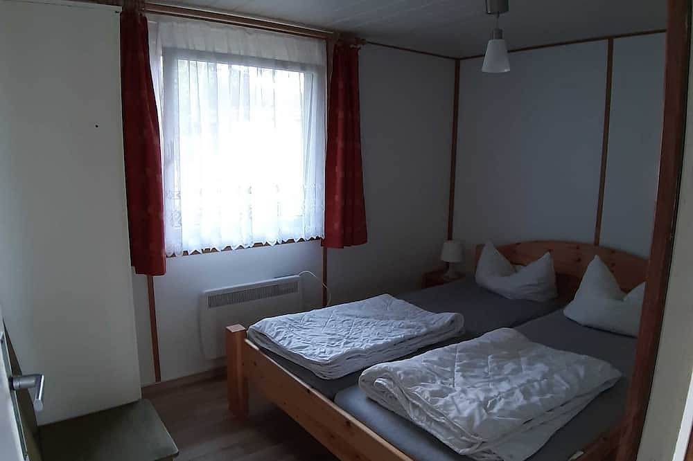 Ganze Wohnung, Ferienbungalow Nr. 1 - Ferienpark Seenland Betriebsgesellschaft in Lychensee, Lychen