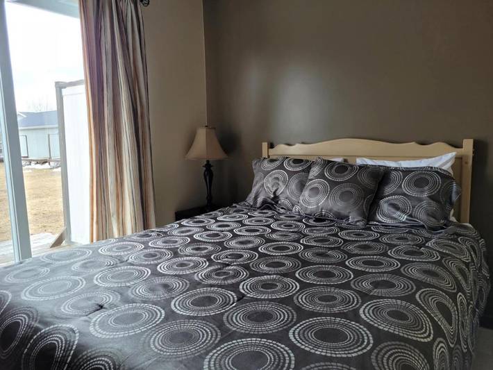 Hôtel pour 4 personnes, avec balcon dans Grandes Bergeronnes - 2