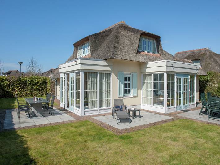 Ferienhaus für 8 Personen, mit Garten