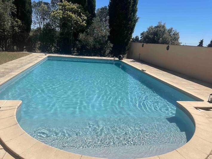 Maison de vacances pour 4 personnes, avec jardin et piscine, animaux acceptés