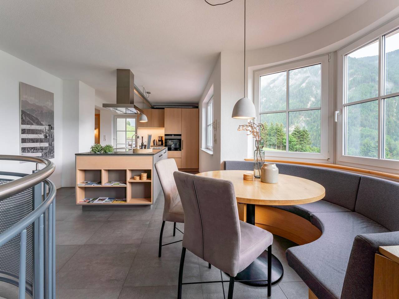 Luxuriöses Ferienhaus mit schöner Aussicht & Eichensauna in Kaunergrat, Kauns
